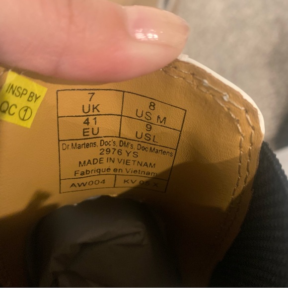 NWT Dr. Martens 2976 Yellow Stitch Smooth Leather Boots - Picture 8 of 8